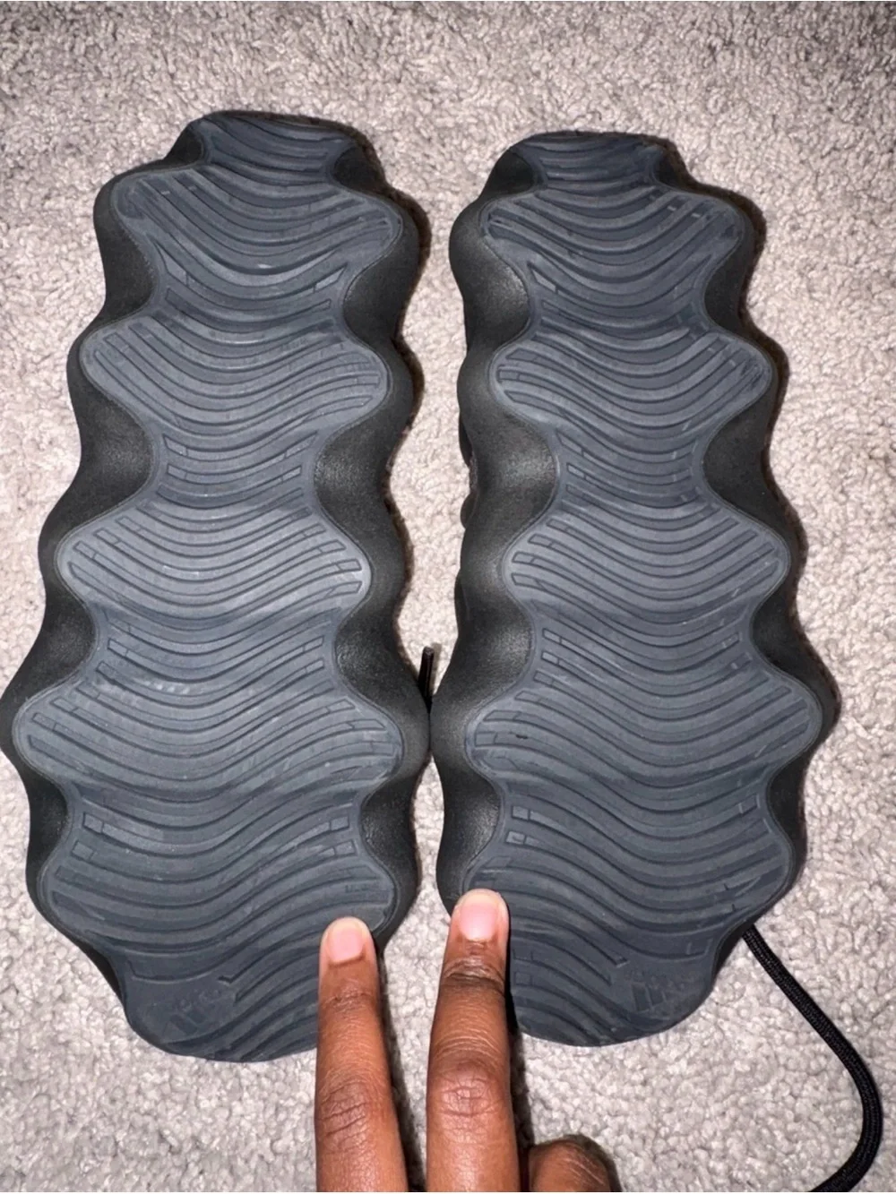 adidas sleek black